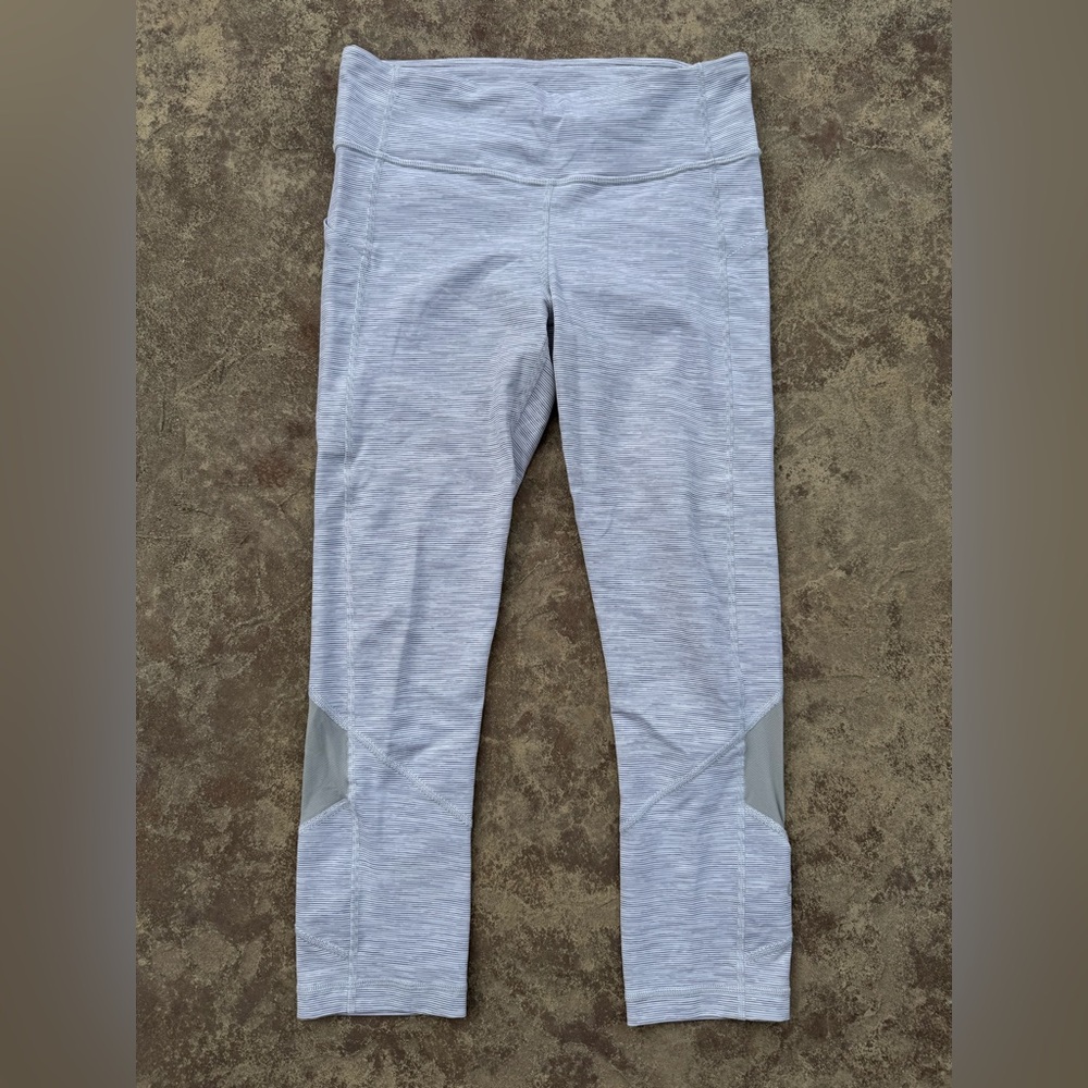Lululemon Legging Cropped Heathered Grey Size 6